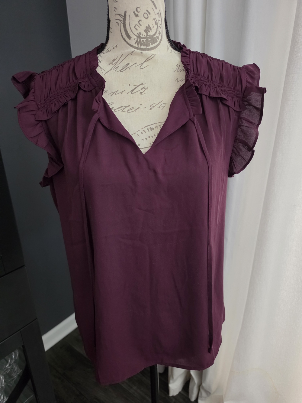 'Alva' Ruffle Detail Blouse - Picture 4 of 9
